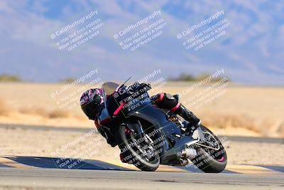 media/Jan-08-2022-SoCal Trackdays (Sat) [[1ec2777125]]/Turn 4 (1145am)/